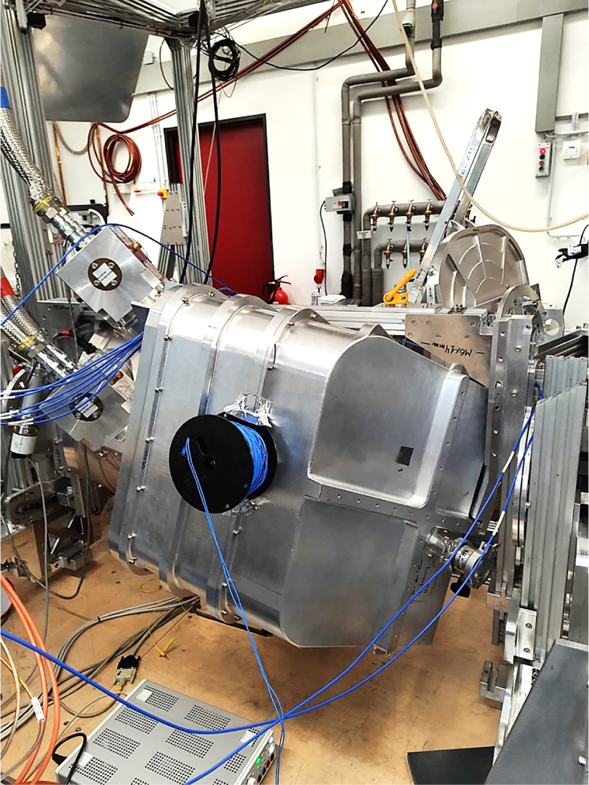 Fig. B.1 Refer to the following caption and surrounding text.